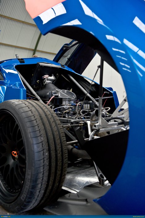 суперкар Renault Alpine A110-50