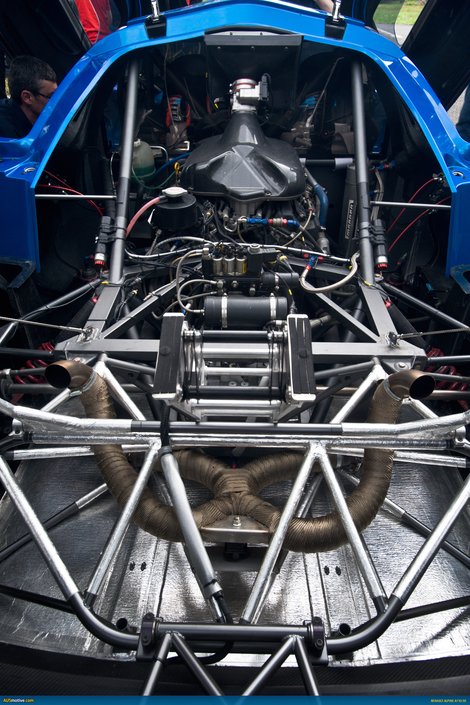 суперкар Renault Alpine A110-50