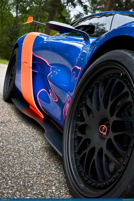 суперкар Renault Alpine A110-50